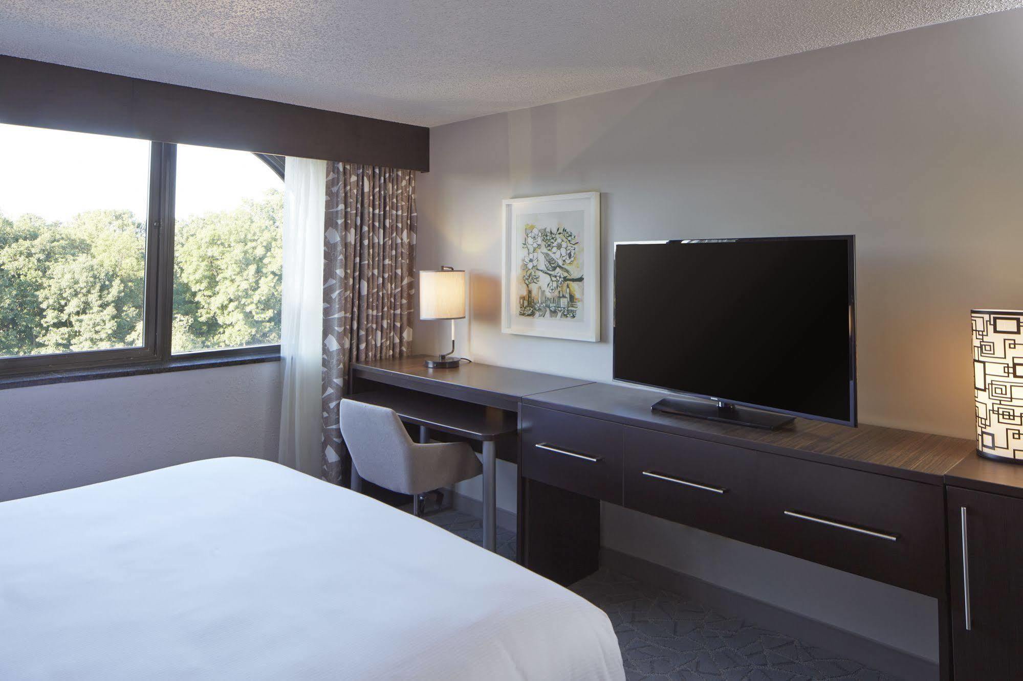 Doubletree By Hilton Atlanta Perimeter Dunwoody Hotel Exterior foto